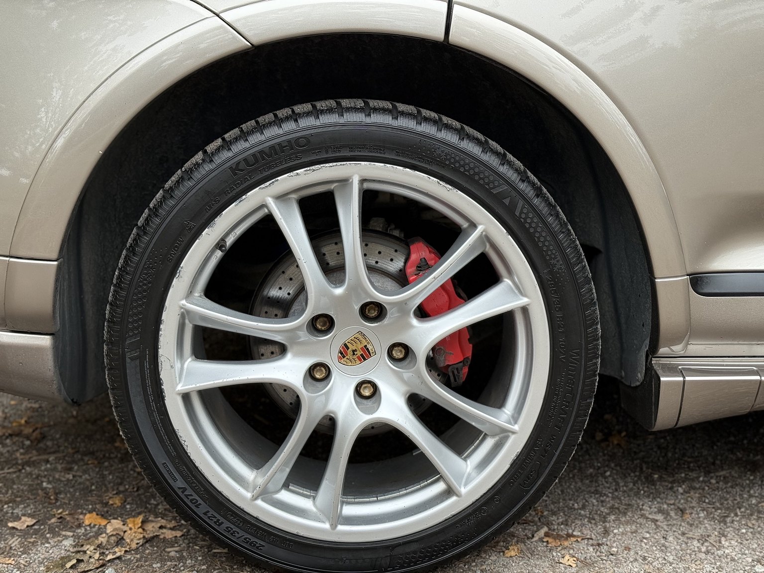 Exteriörbild på 2008 Porsche Cayenne GTS 6-växlad Manuell