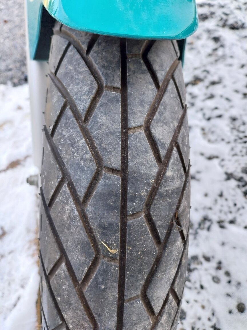Exteriörbild på 1991 SUZUKI GS500E Sport/Touring
