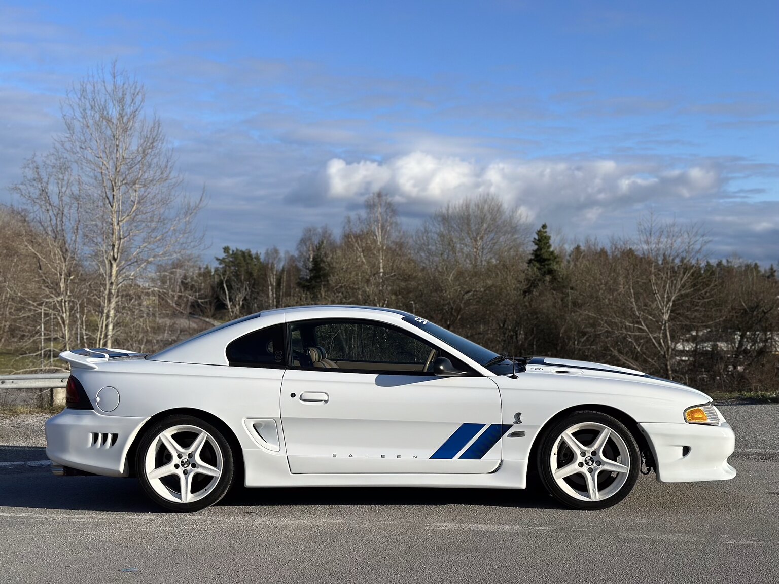 Exterior image of 1997 Ford Mustang Saleen S-281 Cobra