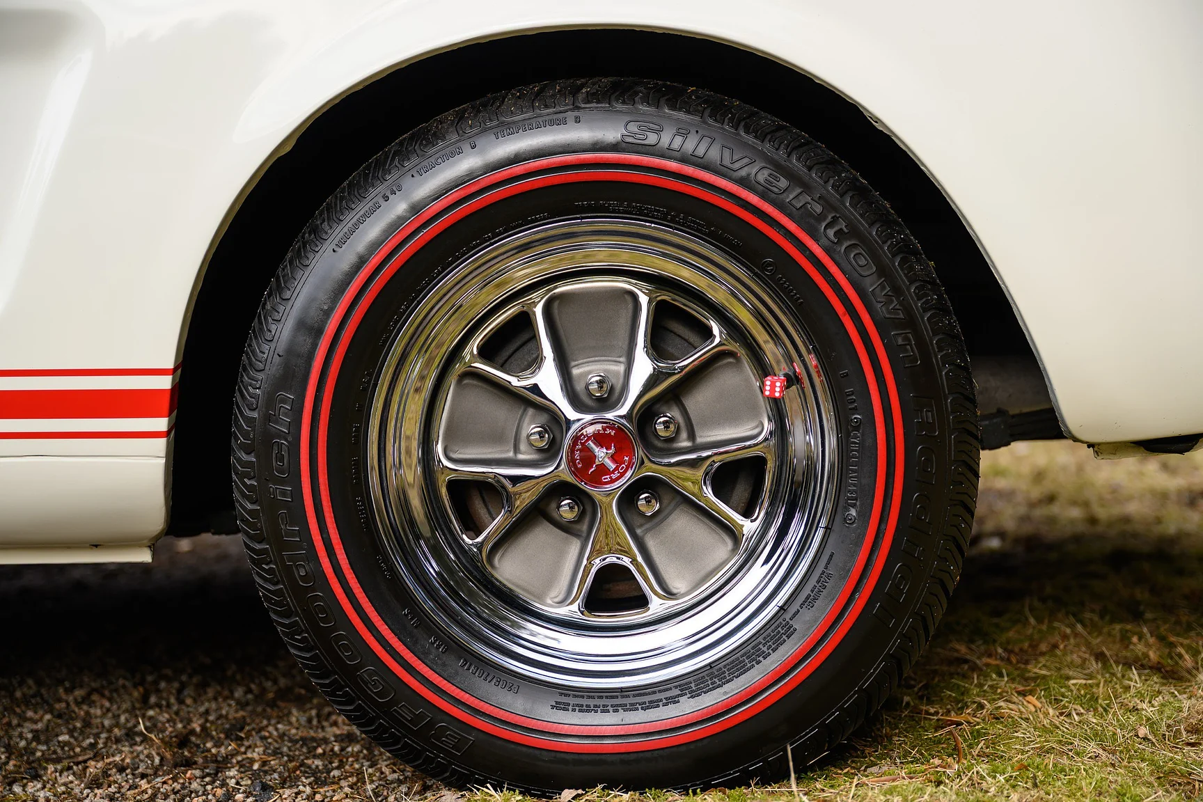 Exteriörbild på 1965 Ford Mustang GT Convertible (59)