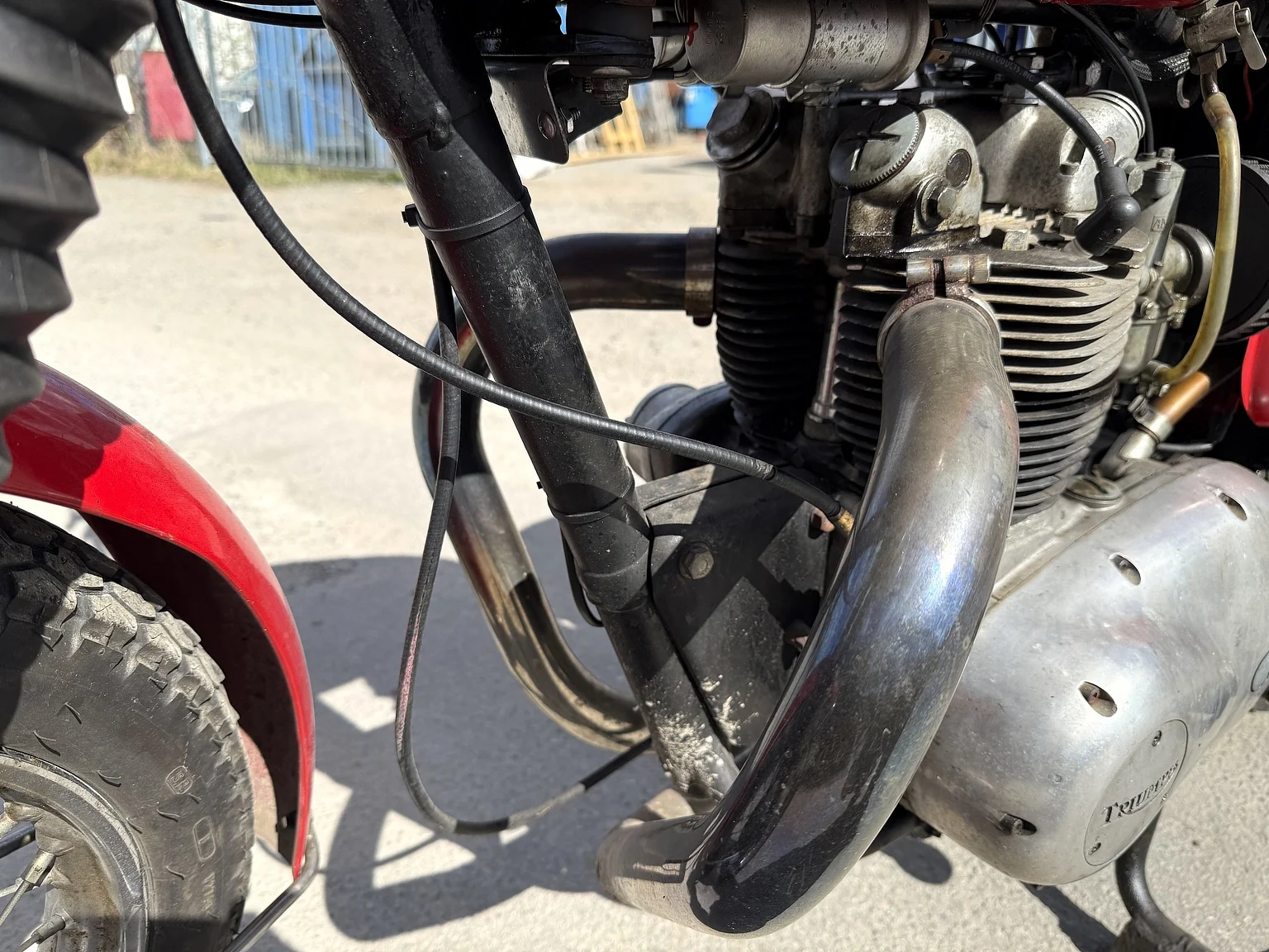 Image of 1971 Triumph Daytona 500 (16) mechanics
