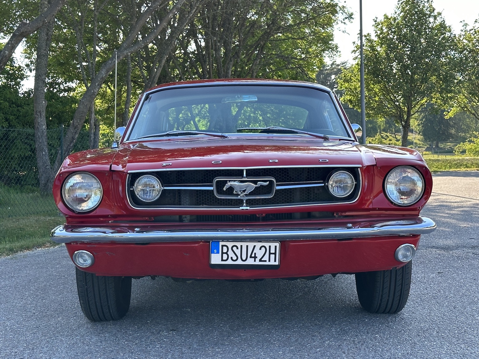 Exterior image of 1965 Ford Mustang 289 Fastback
