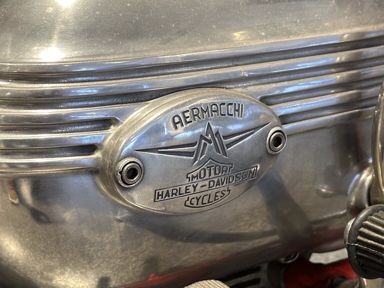Image of 1963 Aermacchi Harley-Davidson Ala Rossa mechanics