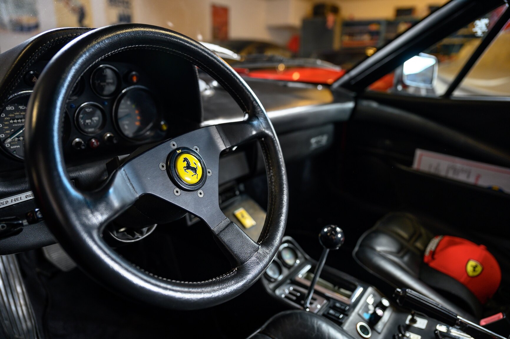 Interiörbild 1982 Ferrari 308 GTSI