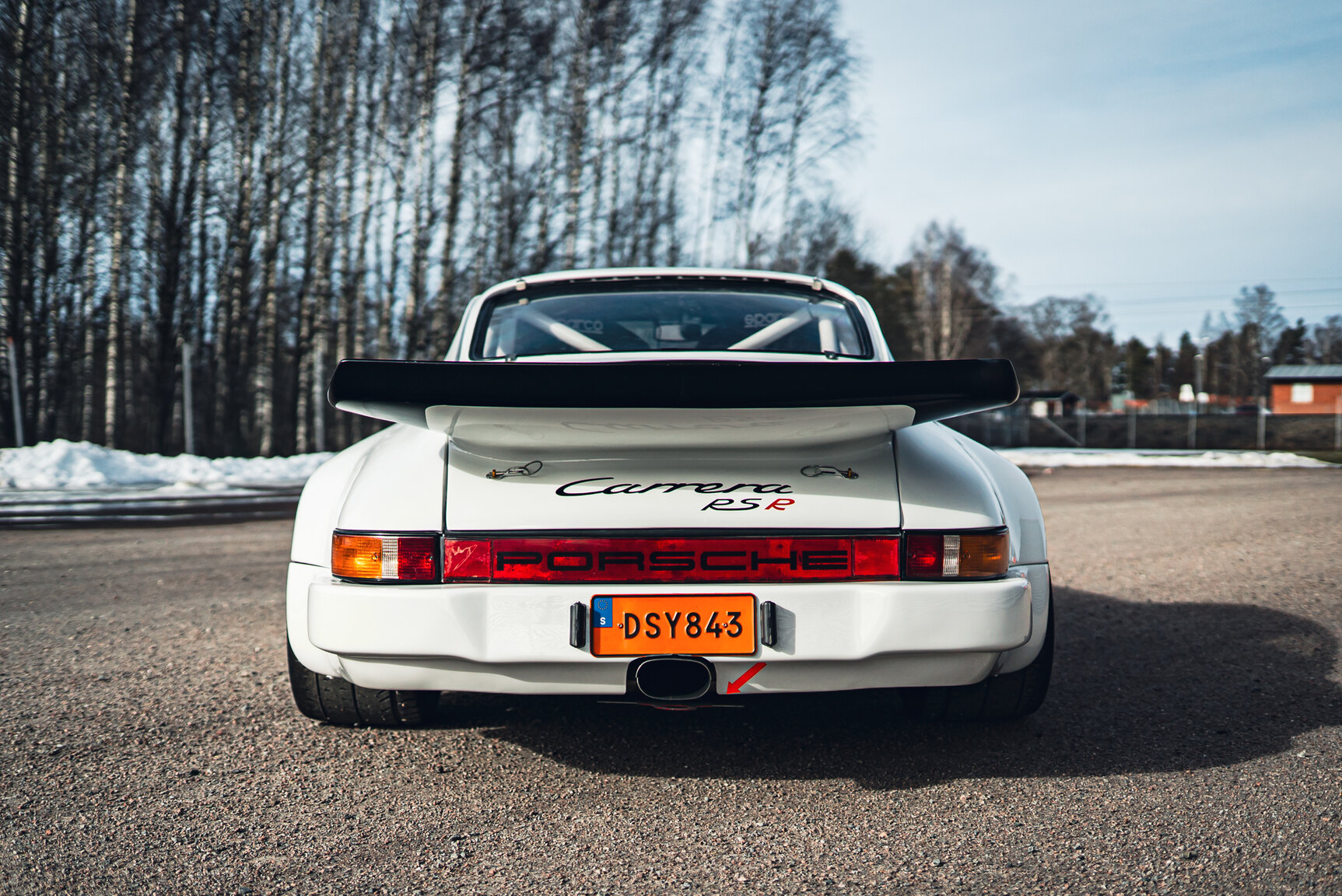 Exteriörbild på 1977 Porsche 911 RSR Rallycar