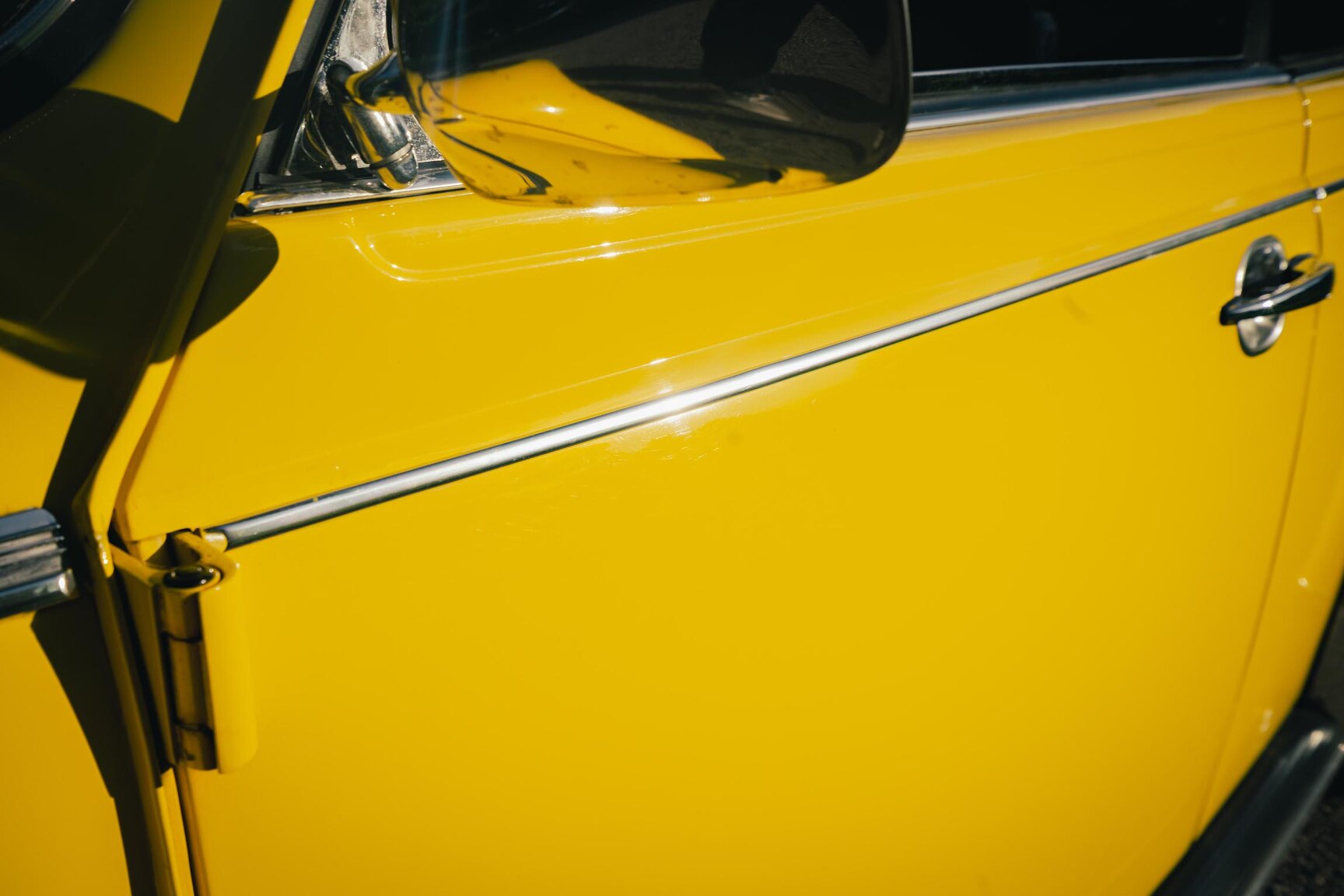 Aussenfoto 1973 Volkswagen Bubbla Karmann 1303 LS (34)