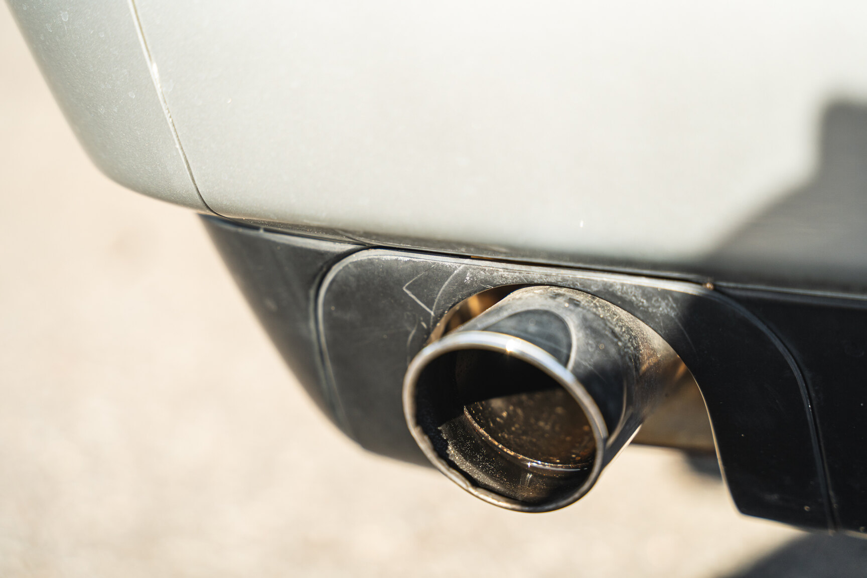 Exterior image of 1994 BMW 520i E34