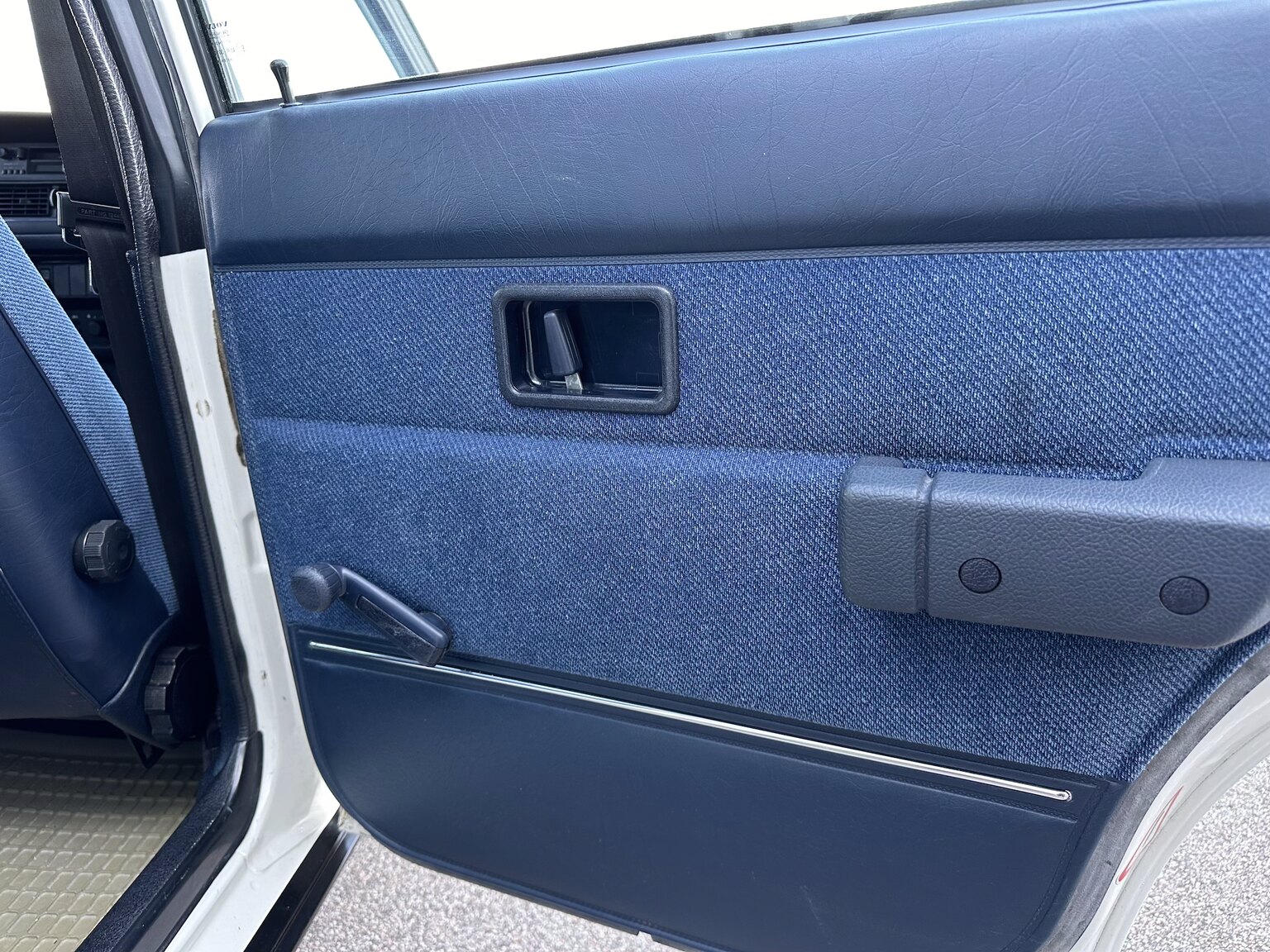 Interior image of 1991 Volvo 240 GLT