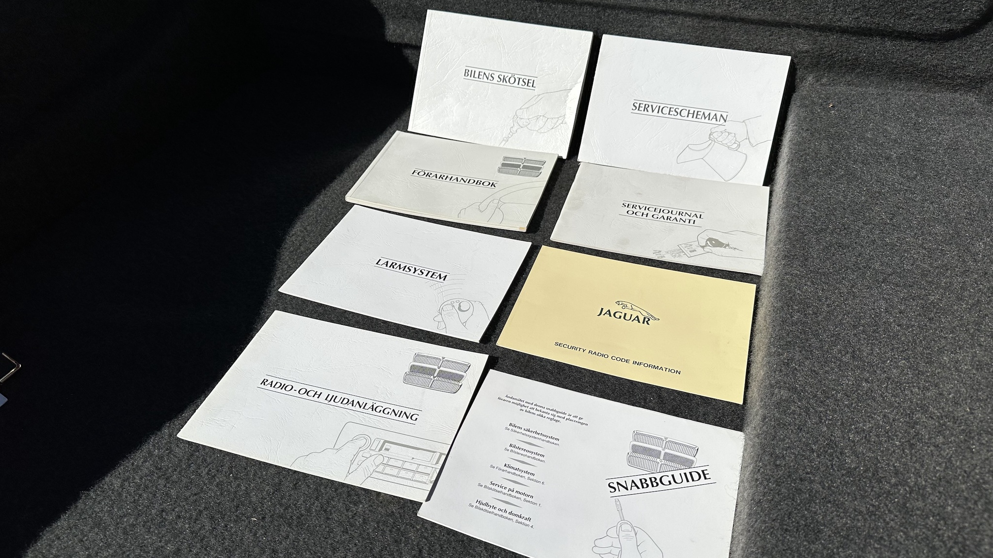 Dokumentation för 1997 Jaguar XJ 4.0 Executive