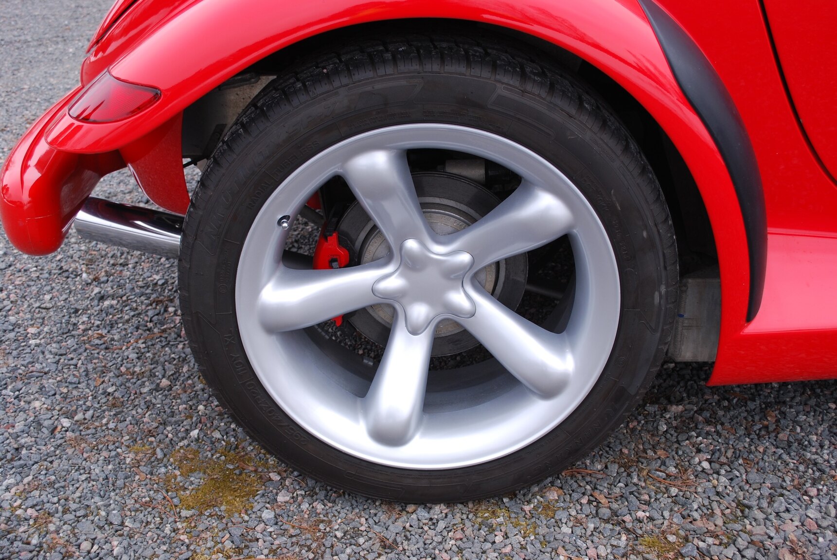 Exteriörbild på 1999 Plymouth Prowler