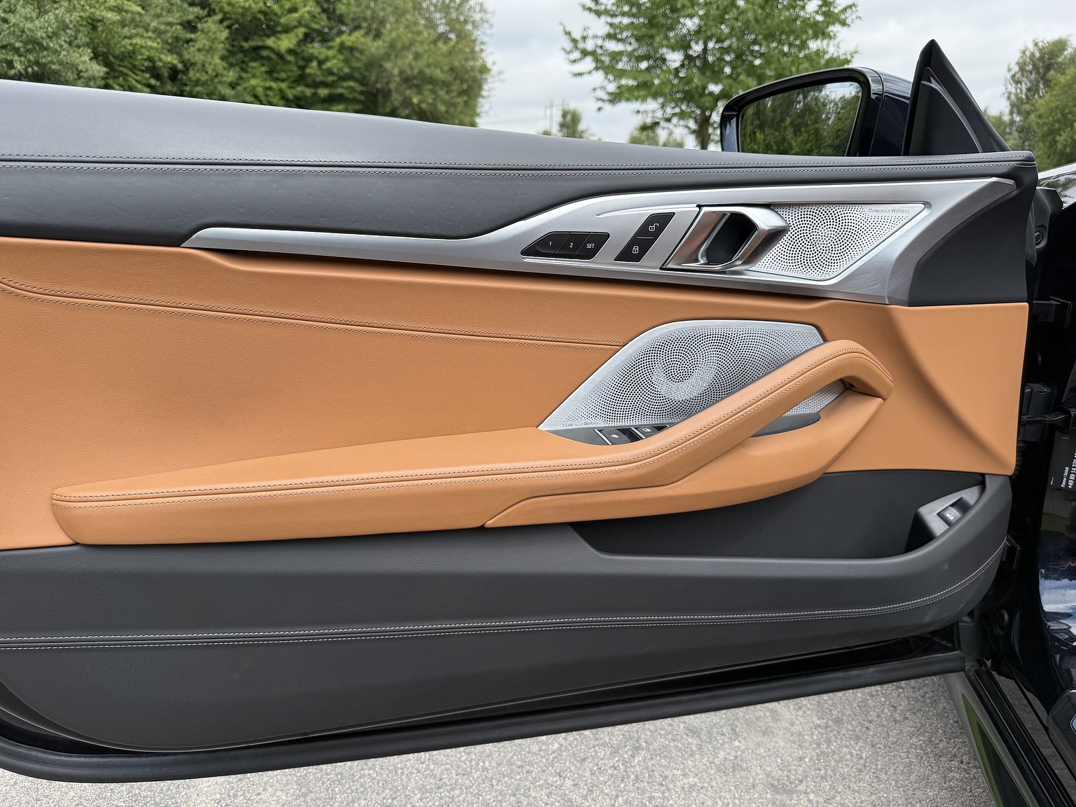 Interior image of 2019 BMW M850i xDrive Convertible Steptronic