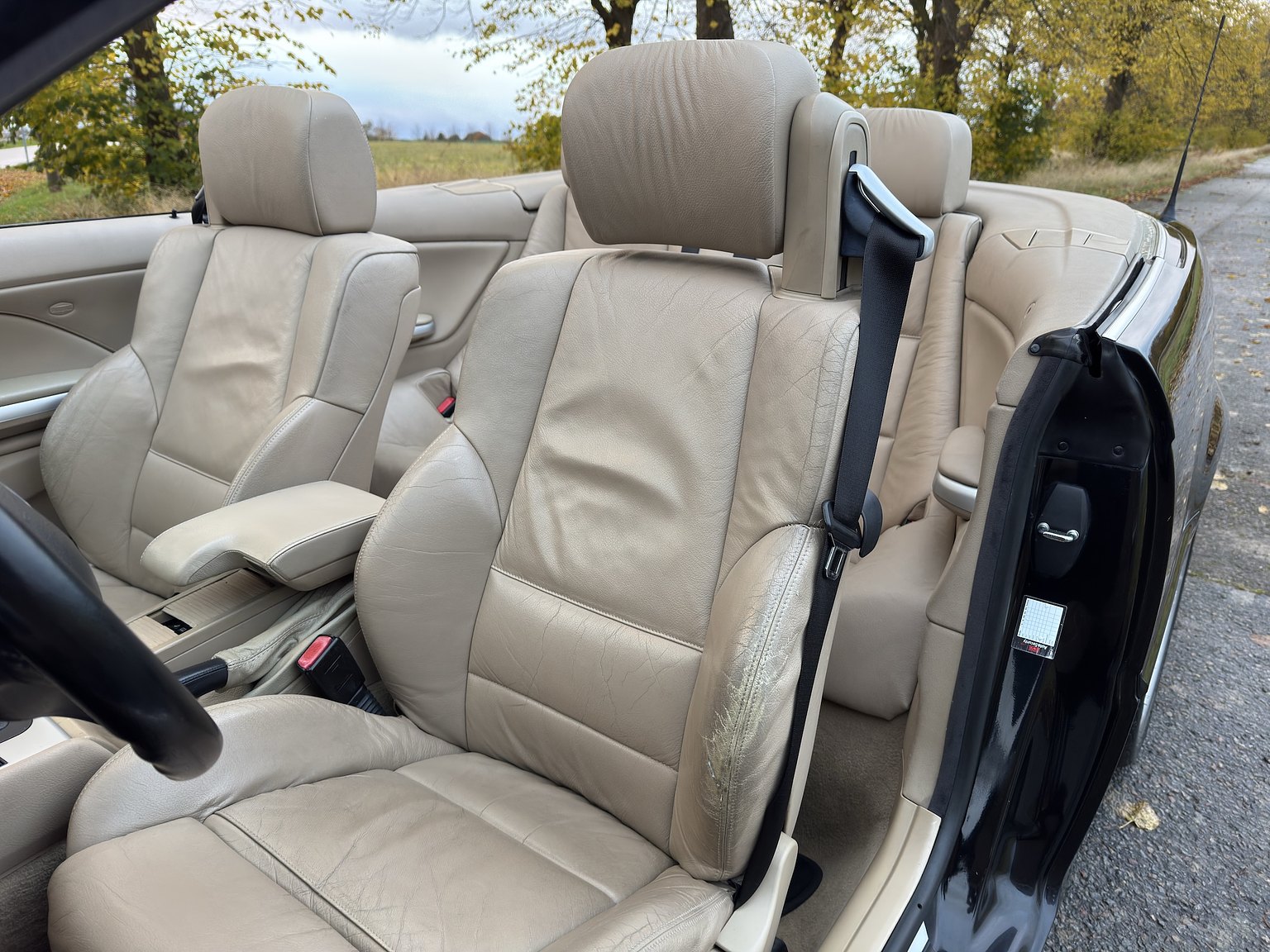 Interiörbild 2001 BMW 325IA CAB