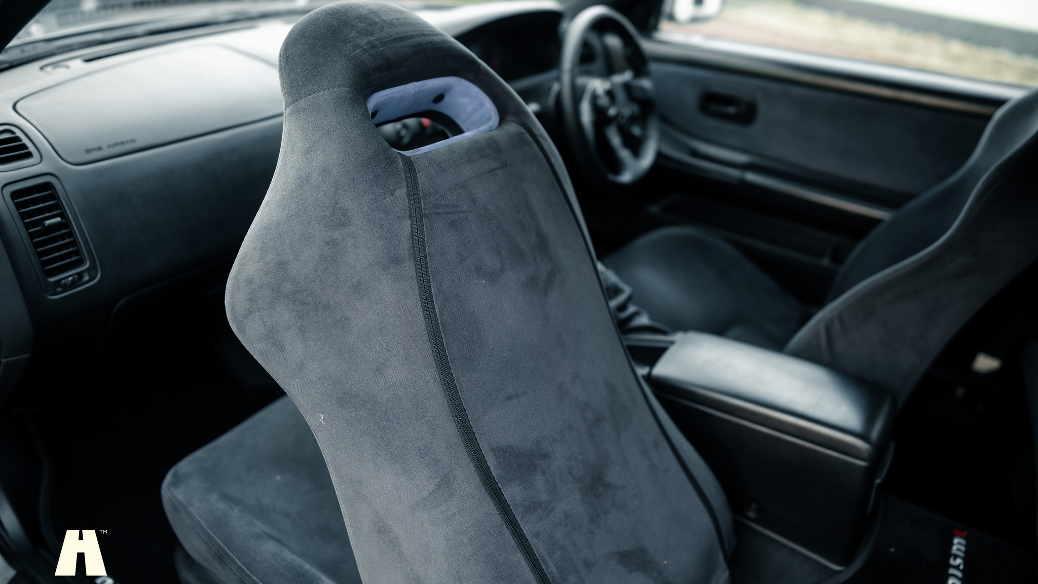 Interiörbild 1996 Nissan Skyline R33 GT-R