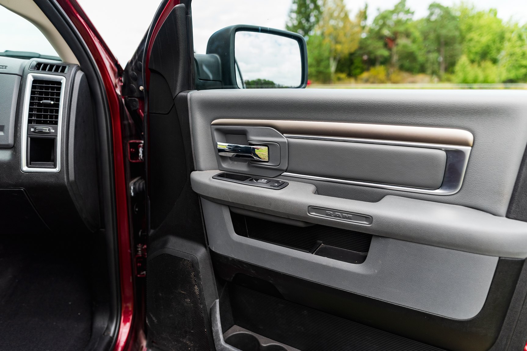 Interior image of 2019 Dodge Ram 1500 Classic Crew Cab 5.7 V8 HEMI 