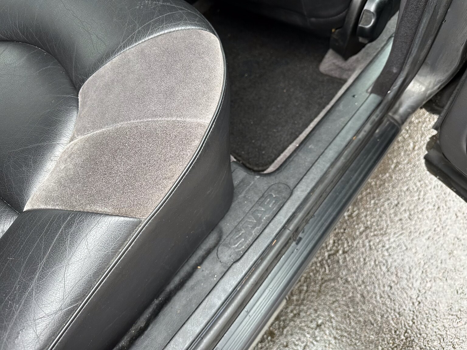 Innenraumfoto von 1988 SAAB 9000i