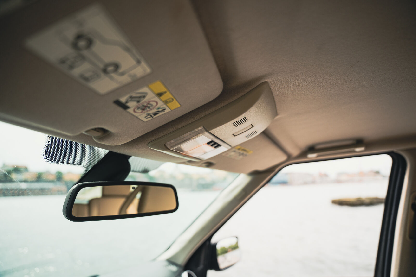 Innenraumfoto von 2008 Land Rover Discovery TDV6 SE (42)