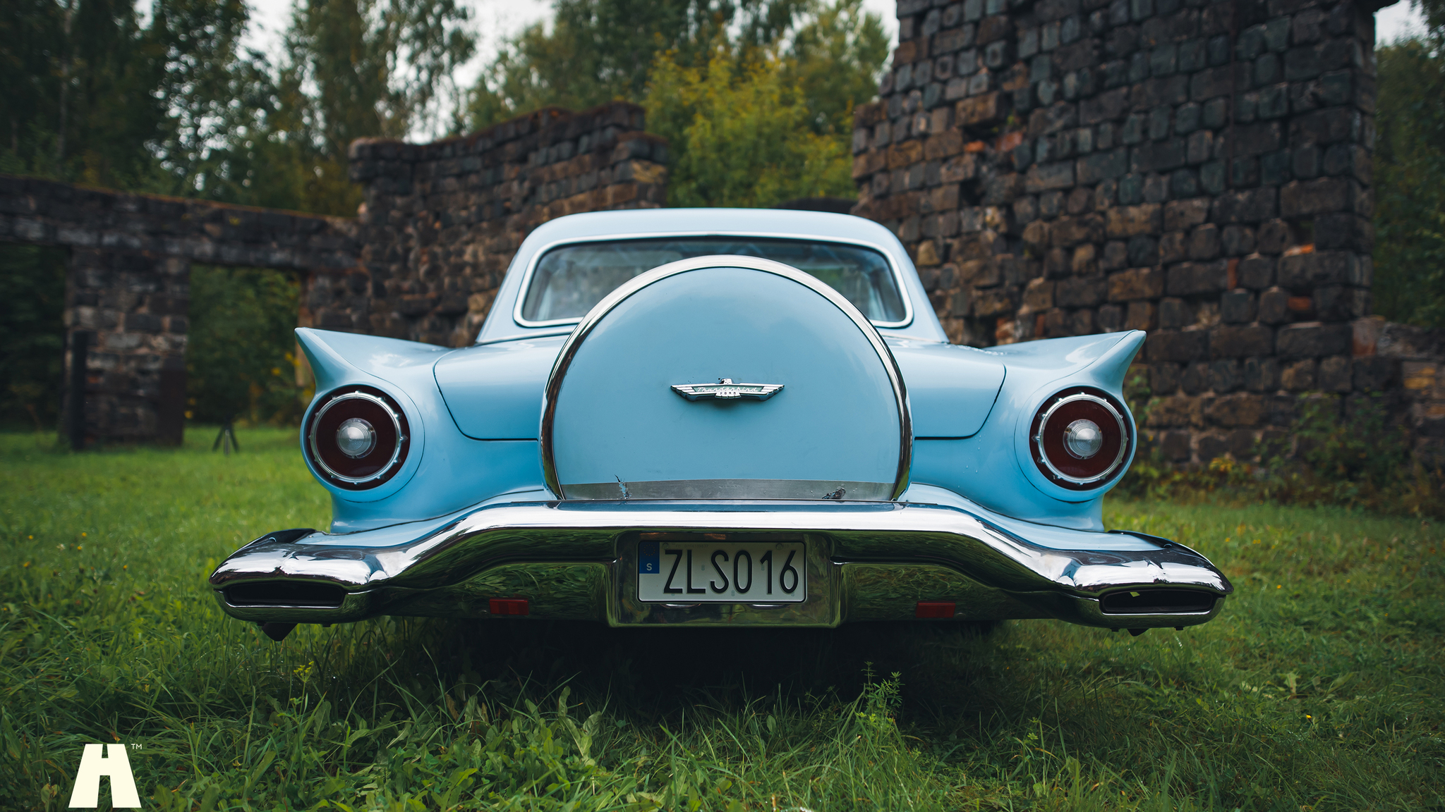 Exterior image of 1957 Ford Thunderbird D-Code