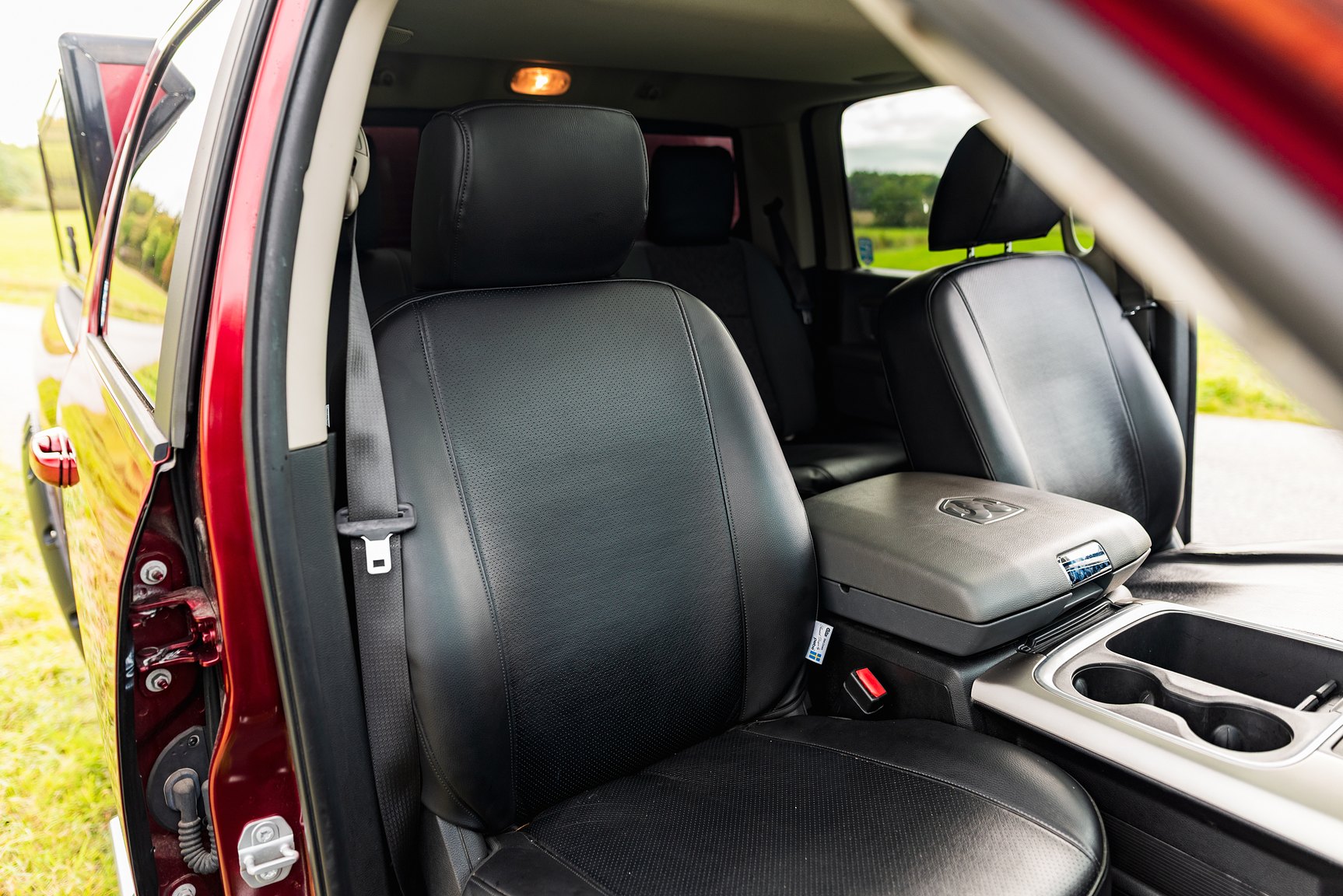 Interior image of 2019 Dodge Ram 1500 Classic Crew Cab 5.7 V8 HEMI 