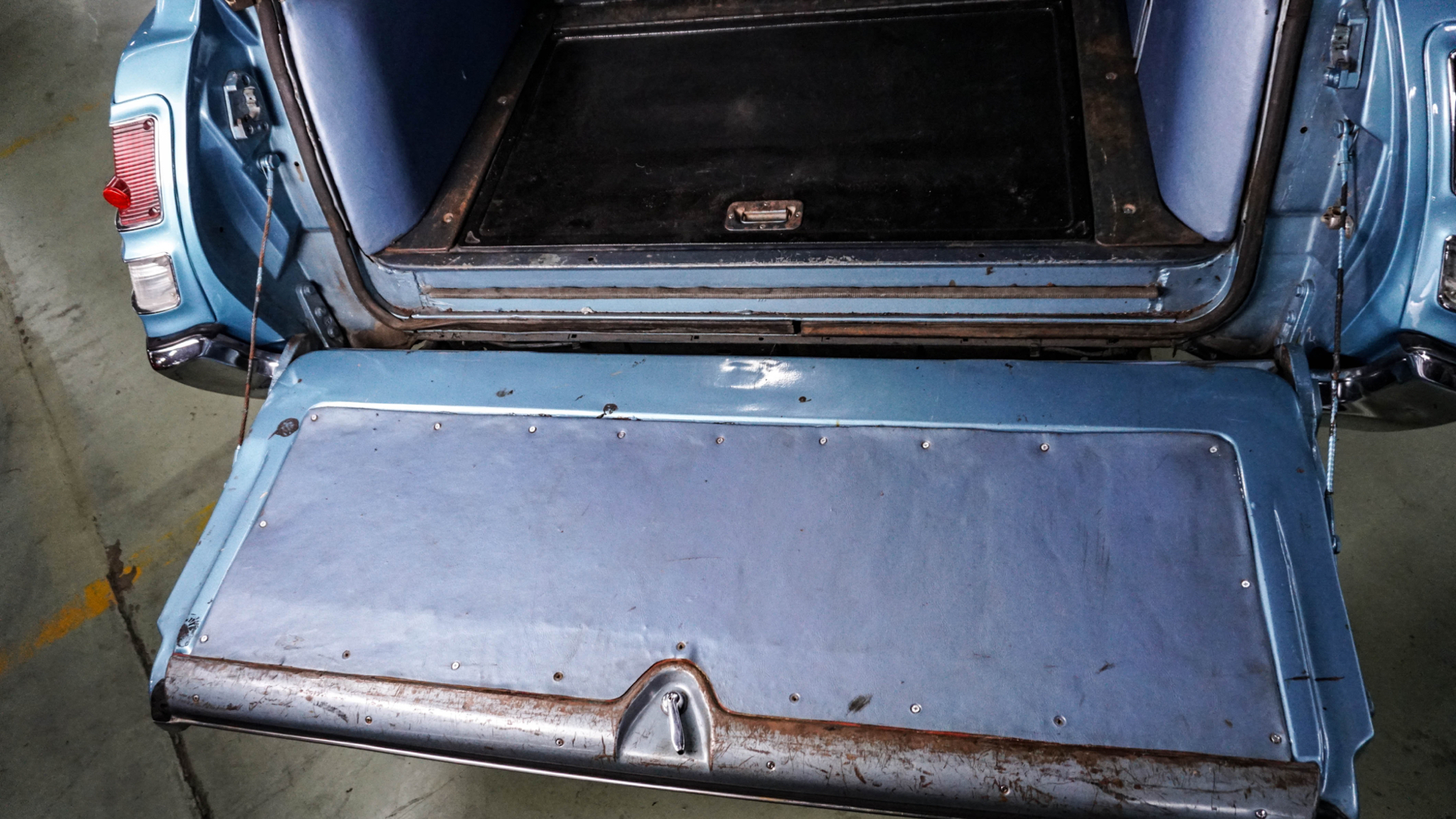 Innenraumfoto von 1968 Oldsmobile Vista Cruiser
