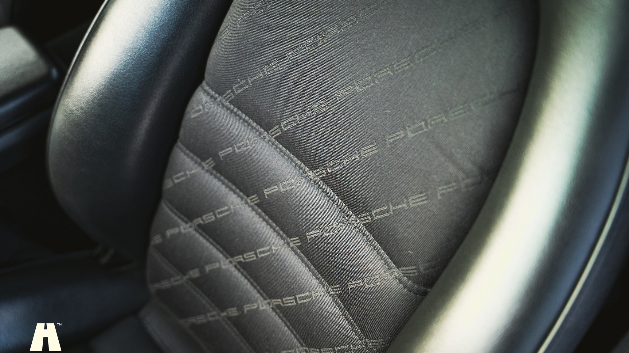 Innenraumfoto von 1990 Porsche 944 S2 (23)