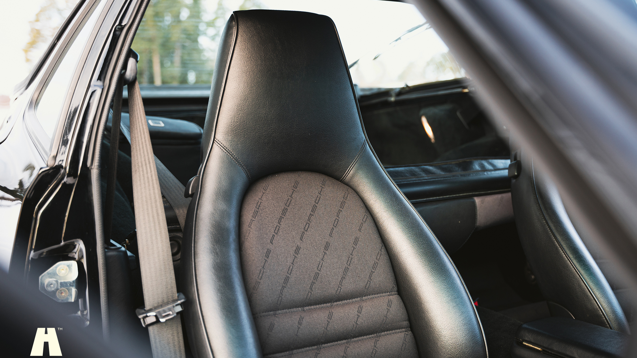 Innenraumfoto von 1990 Porsche 944 S2 (13)