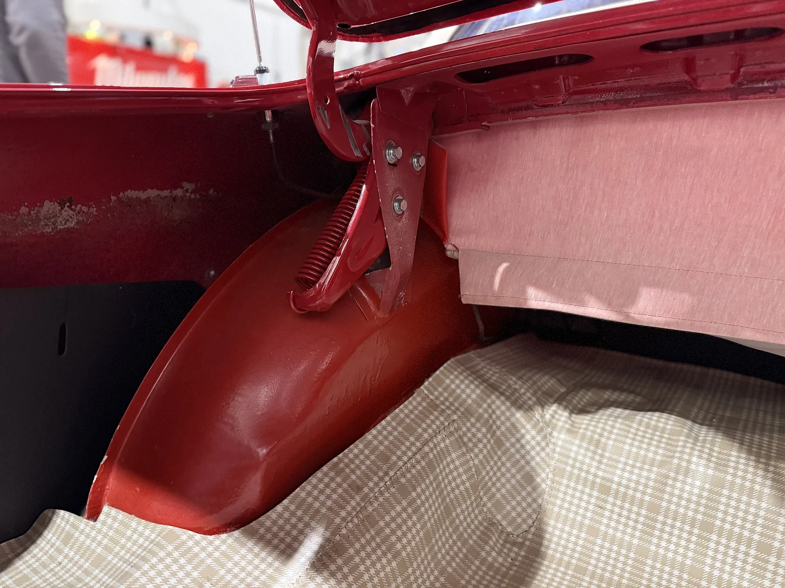 Innenraumfoto von 1956 Ford Fairlane Sunliner V8 5.1 (4)