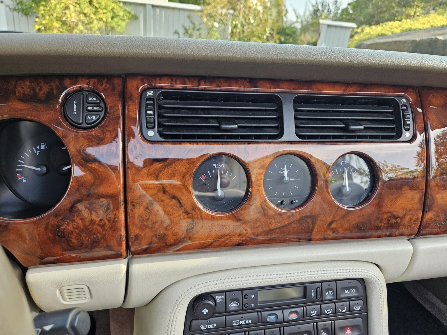 Interiörbild 1998 Jaguar XK8 Cabriolet