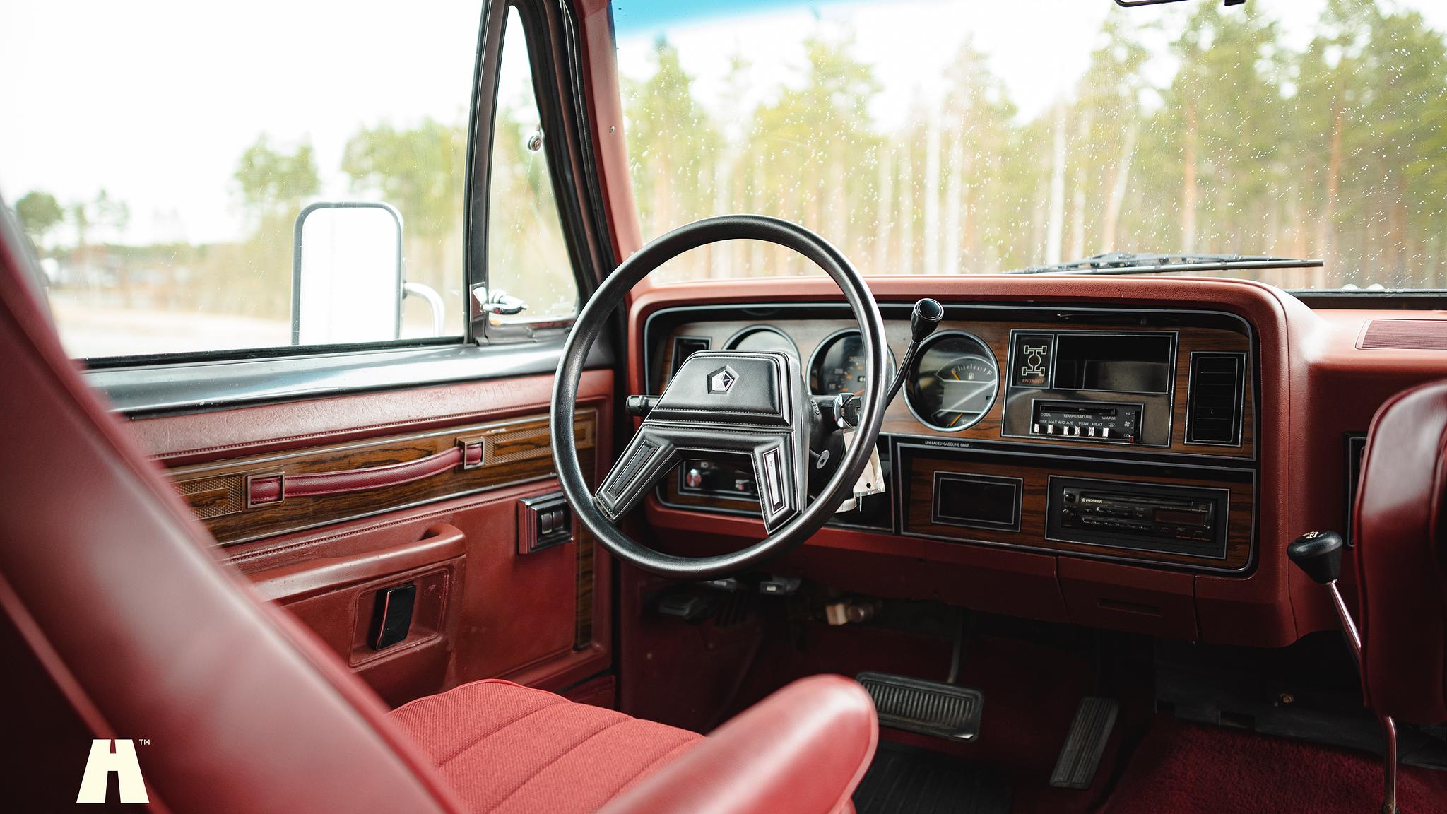 Interior image of 1986 Dodge Ramcharger