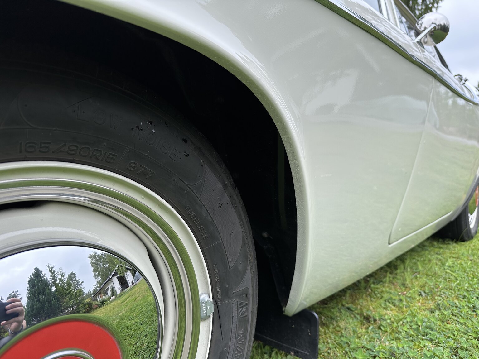 Exterior image of 1964 Volvo P 1800 S