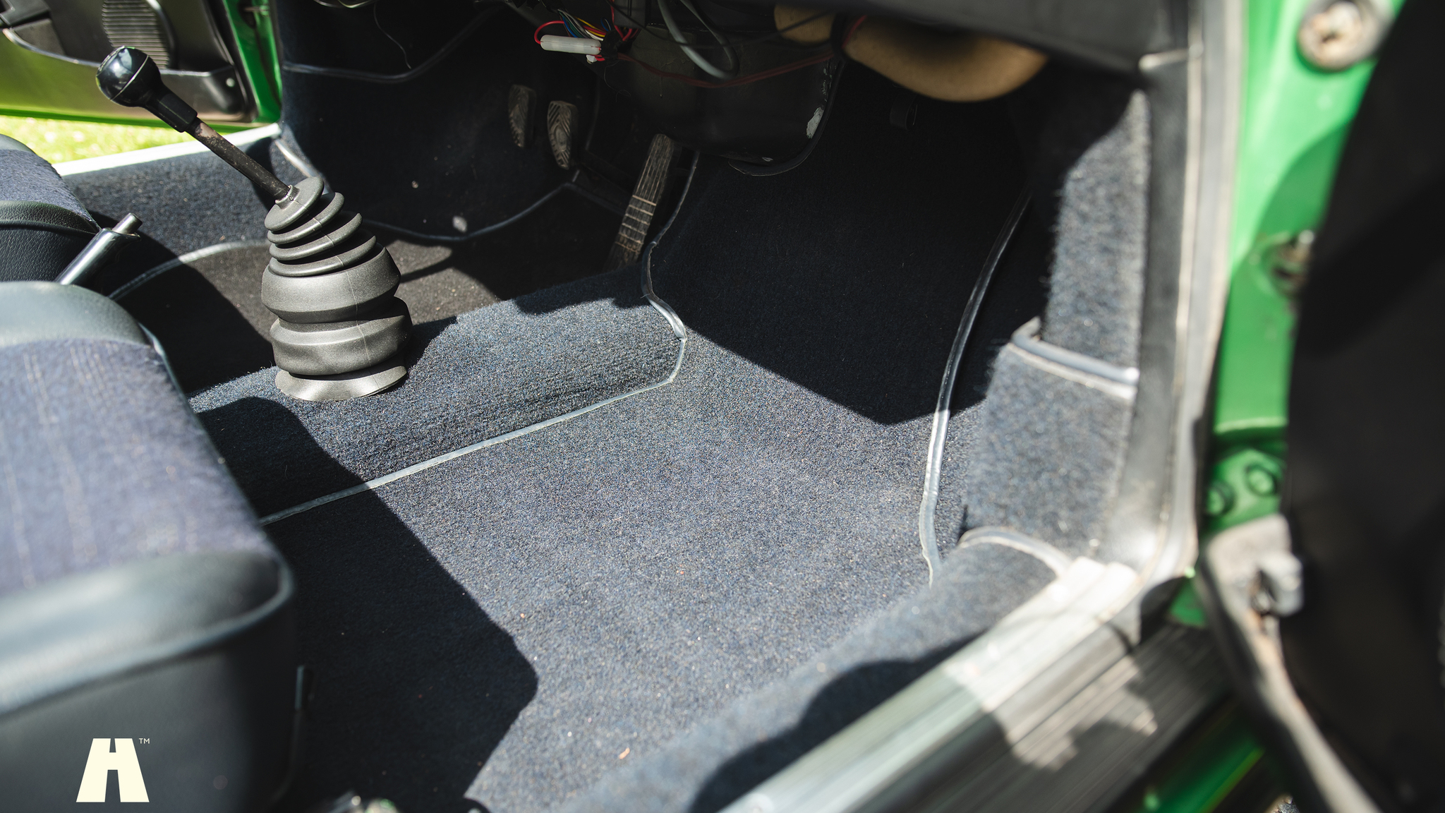 Interior image of 1976 Porsche 911 Targa