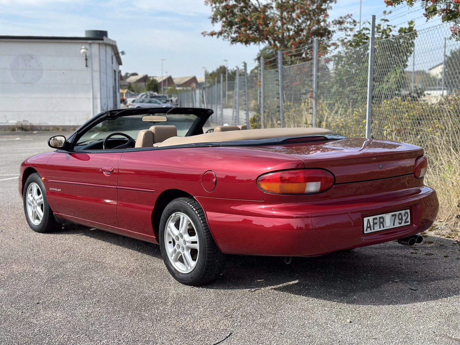 Exterior image of 1996 Chrysler Stratus Cabriolet