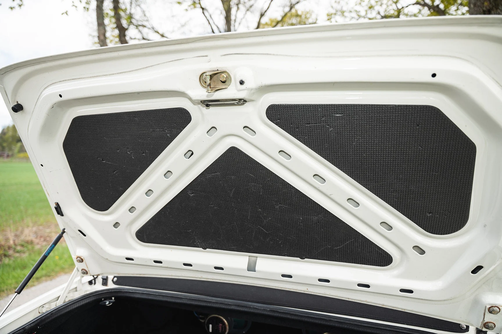 Interior image of 1990 Porsche 944 S2 Cabriolet  (52)