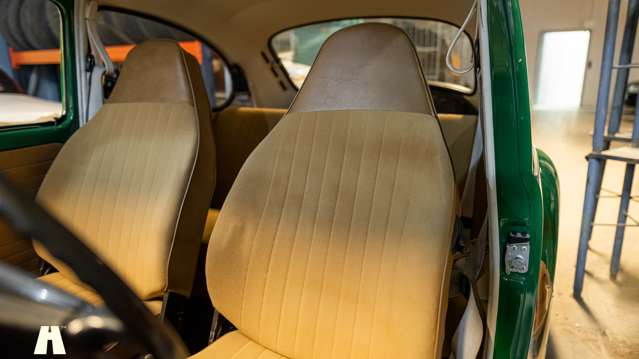 Innenraumfoto von 1973 Volkswagen Beetle 1303 S