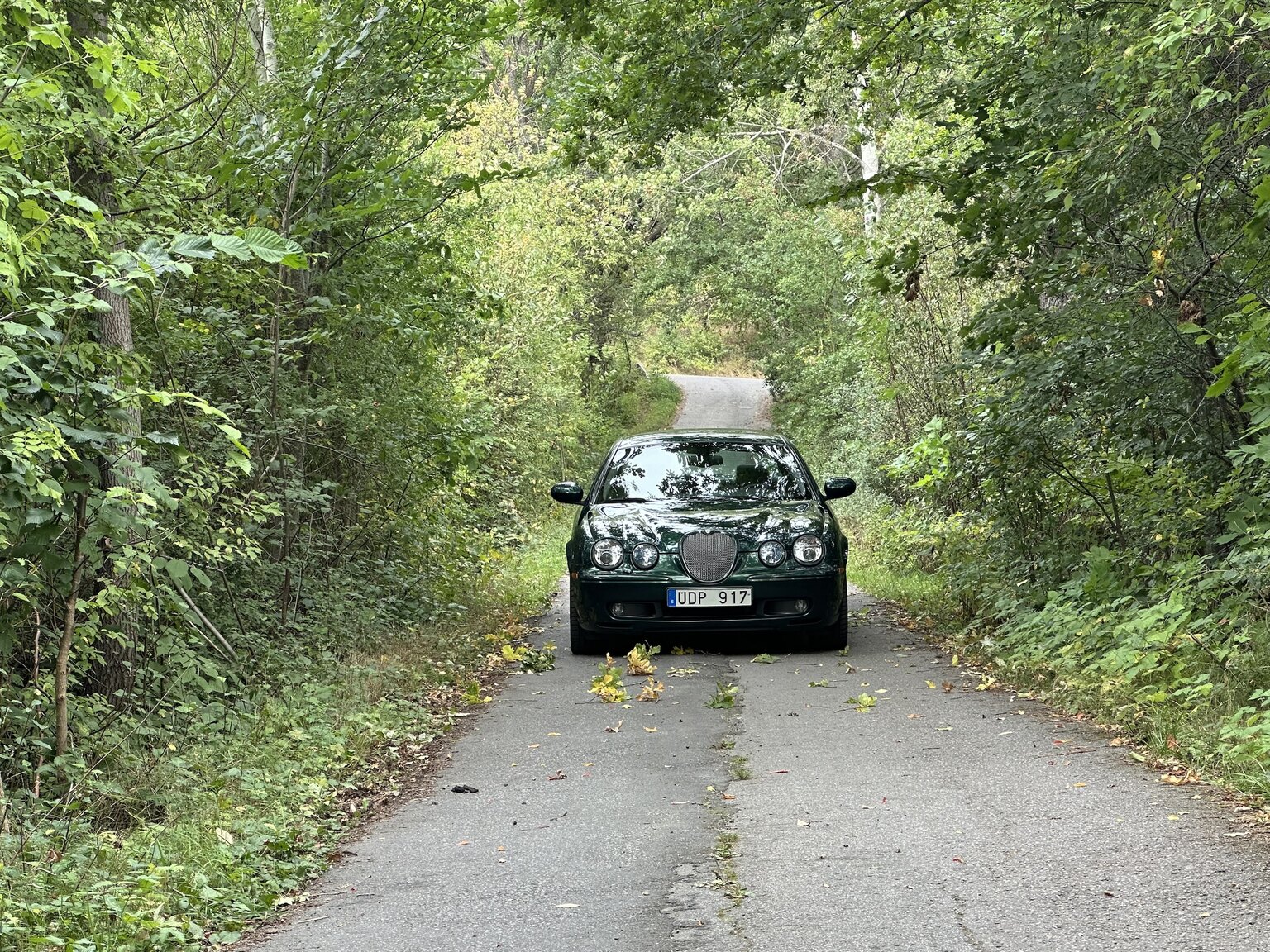 Exterior image of 2003 Jaguar S-Type R