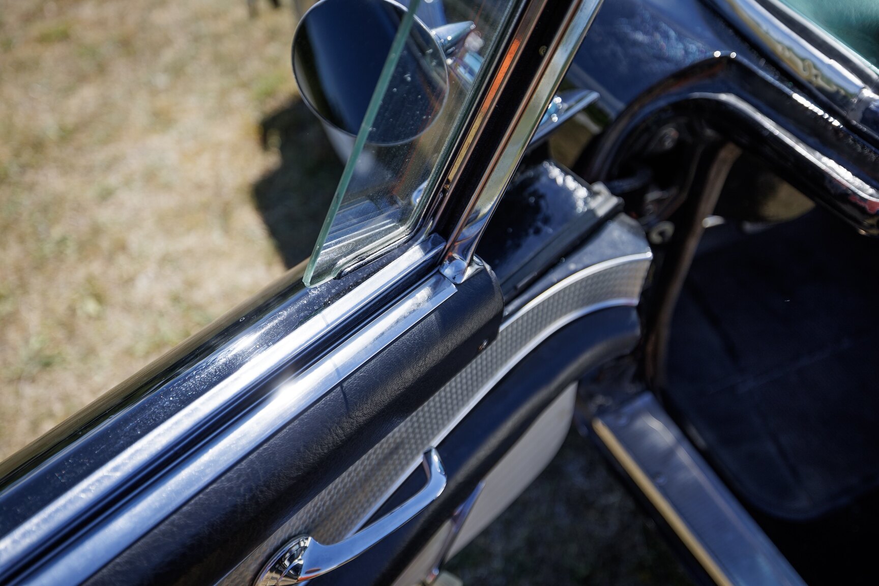 Innenraumfoto von 1956 Ford Thunderbird