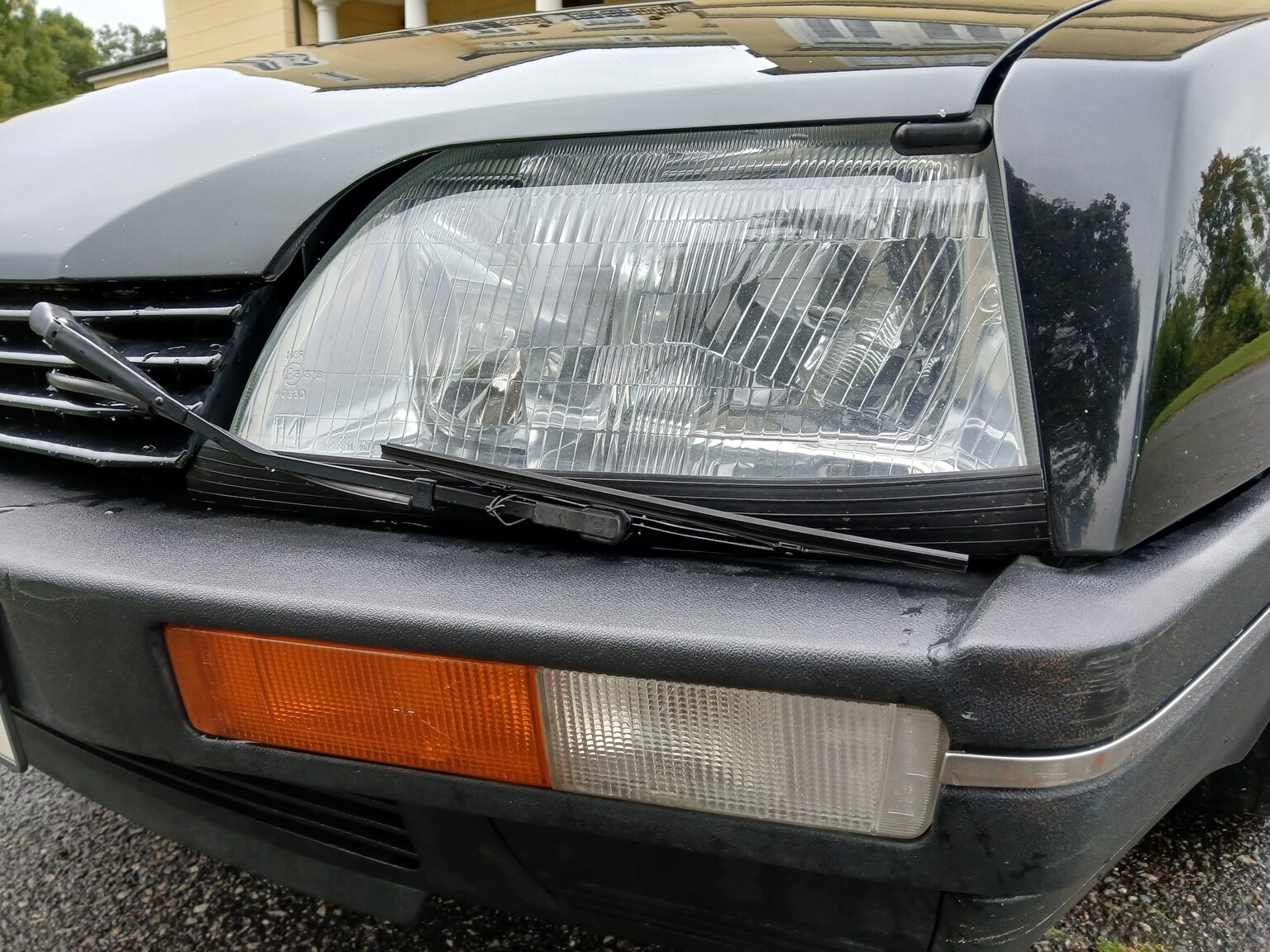Exterior image of 1988 Citroen CX 25 T Prestige