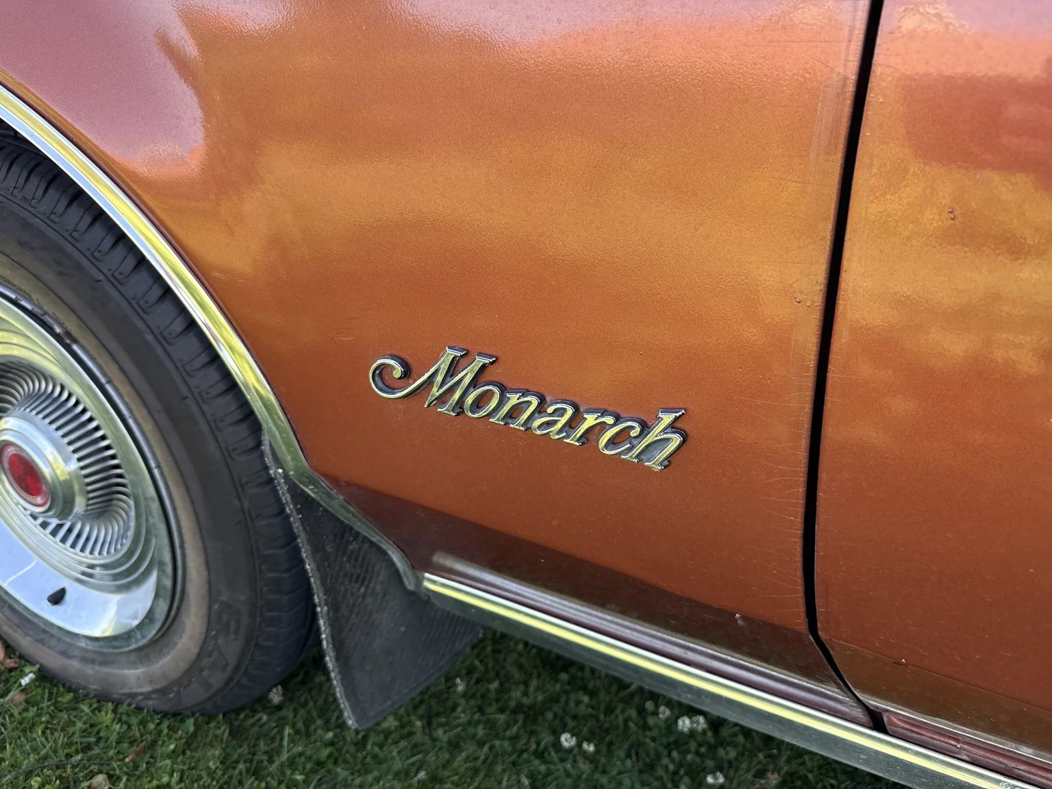 Exteriörbild på 1975 Mercury Monarch Coupe (21)