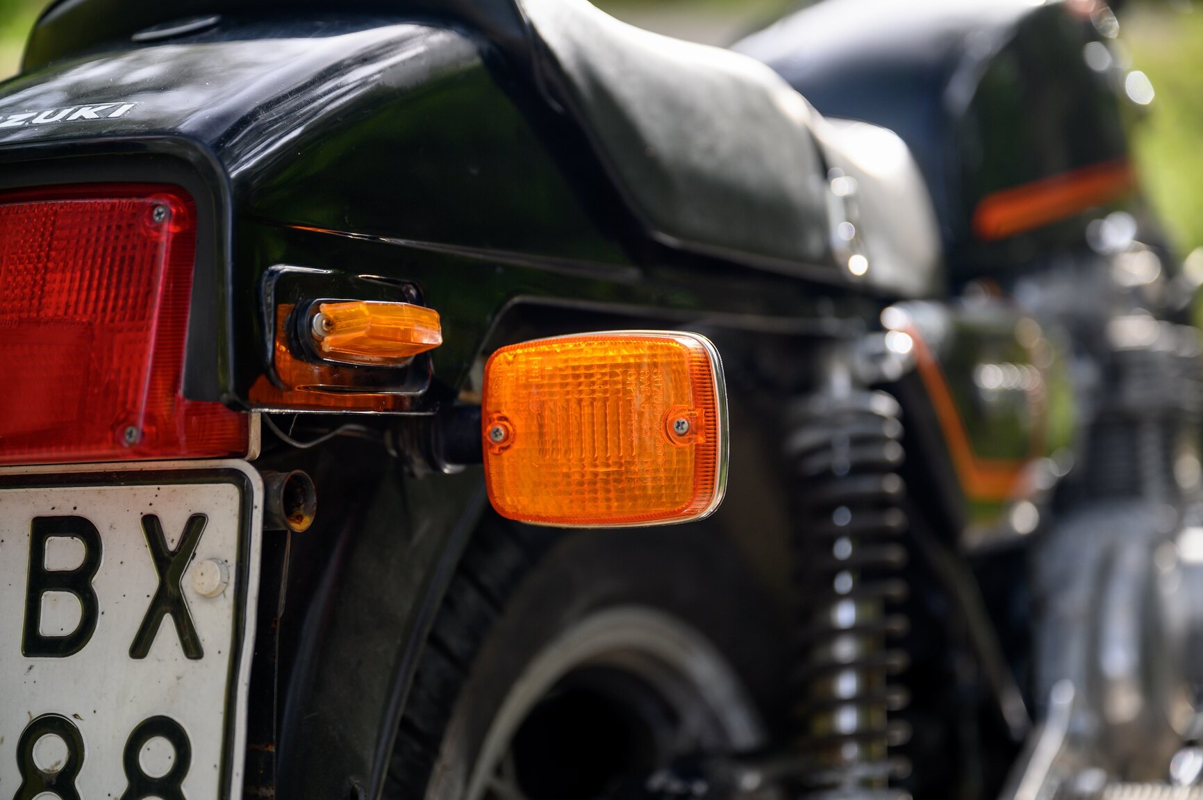 Exterior image of 1981 SUZUKI GS 500 E 