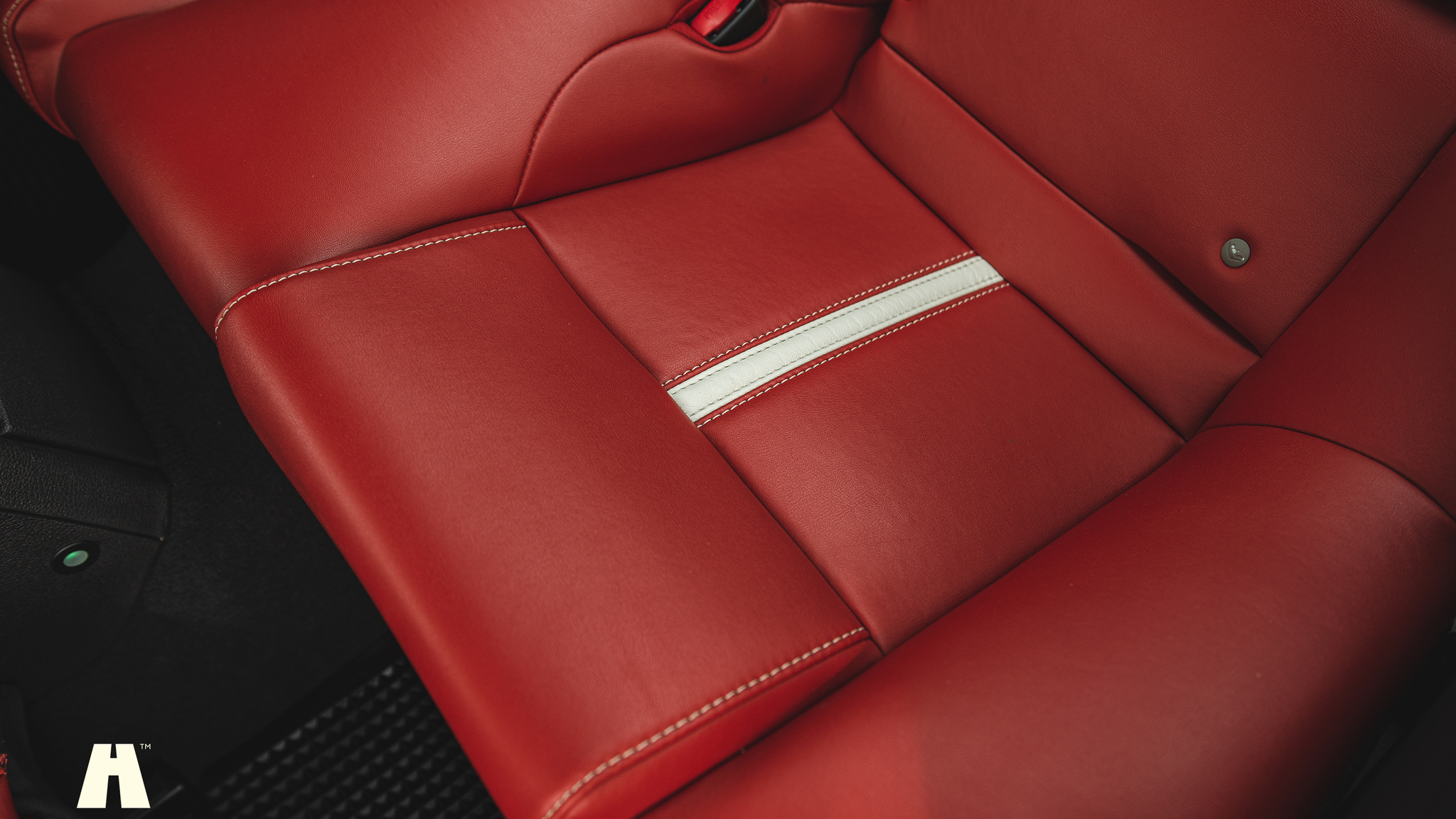 Interior image of 2010 Ford Mustang GT 