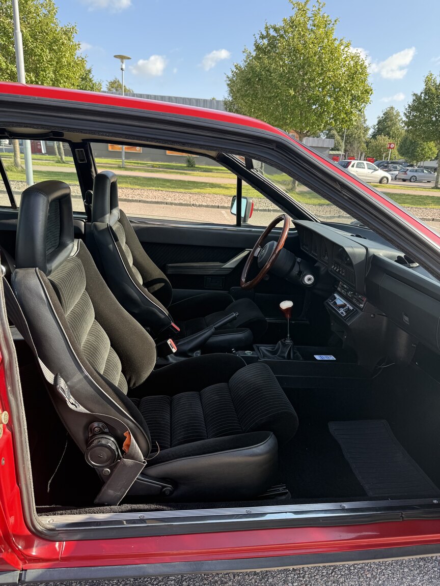 Interior image of 1986 Alfa Romeo Alfetta GTV 2.0