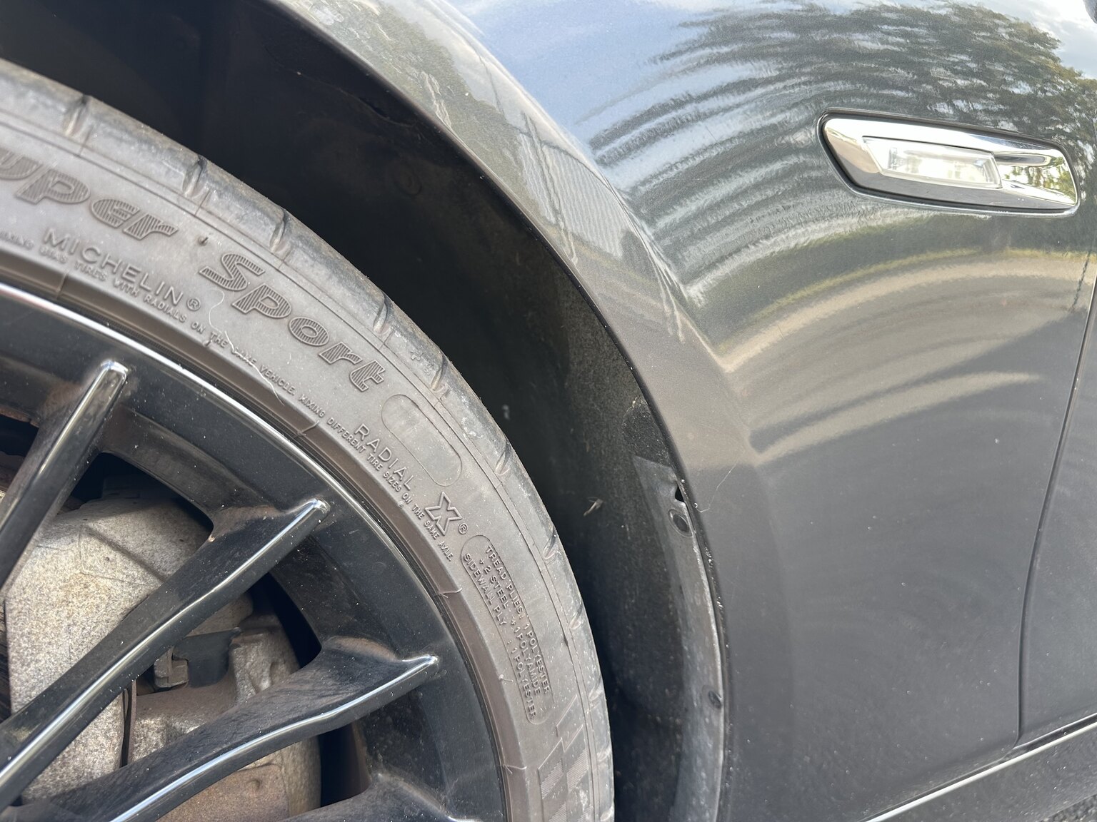 Exteriörbild på 2011 ALPINA B5 Bi-Turbo Touring Switch-Tronic
