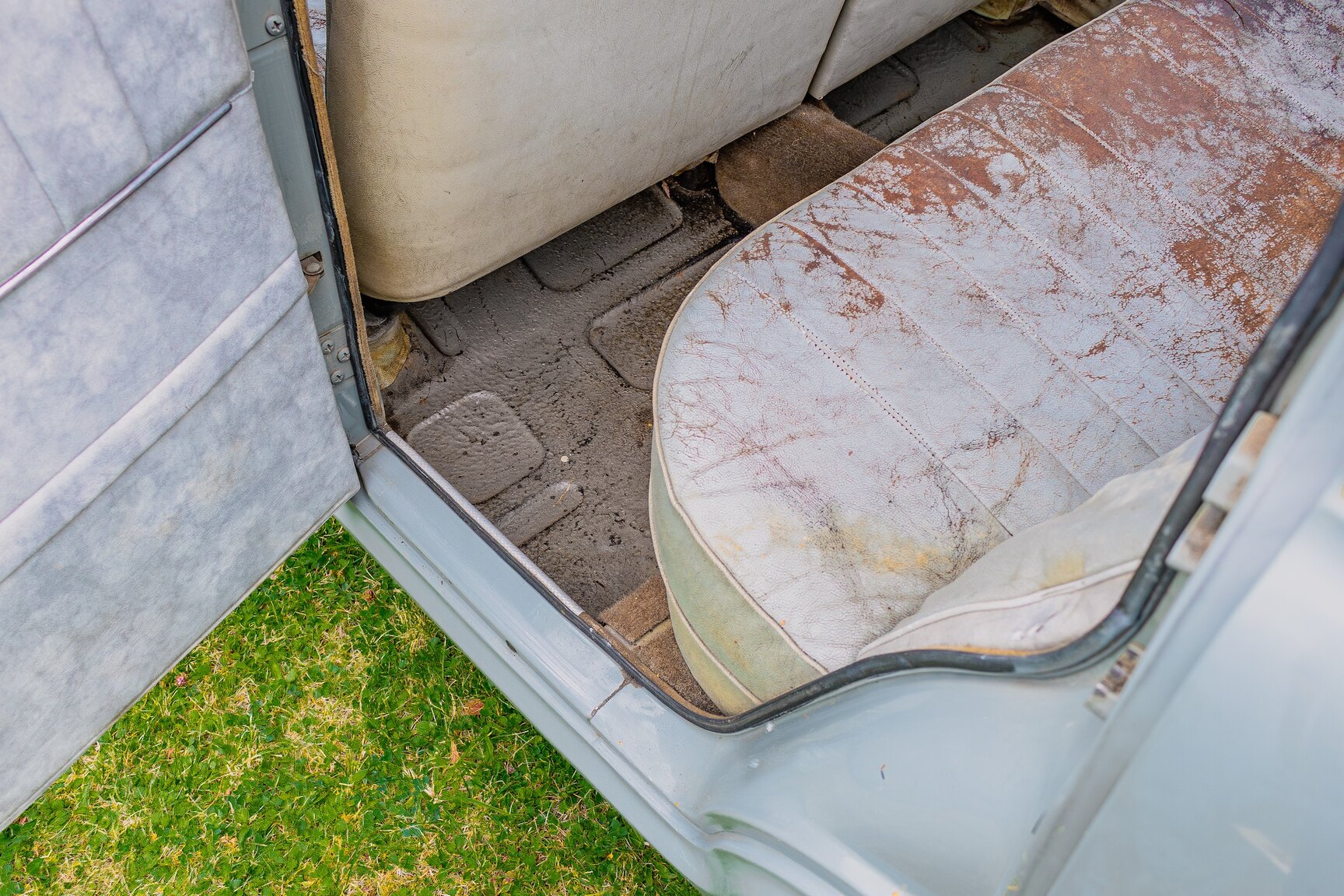 Interior image of 1955 Austin A50