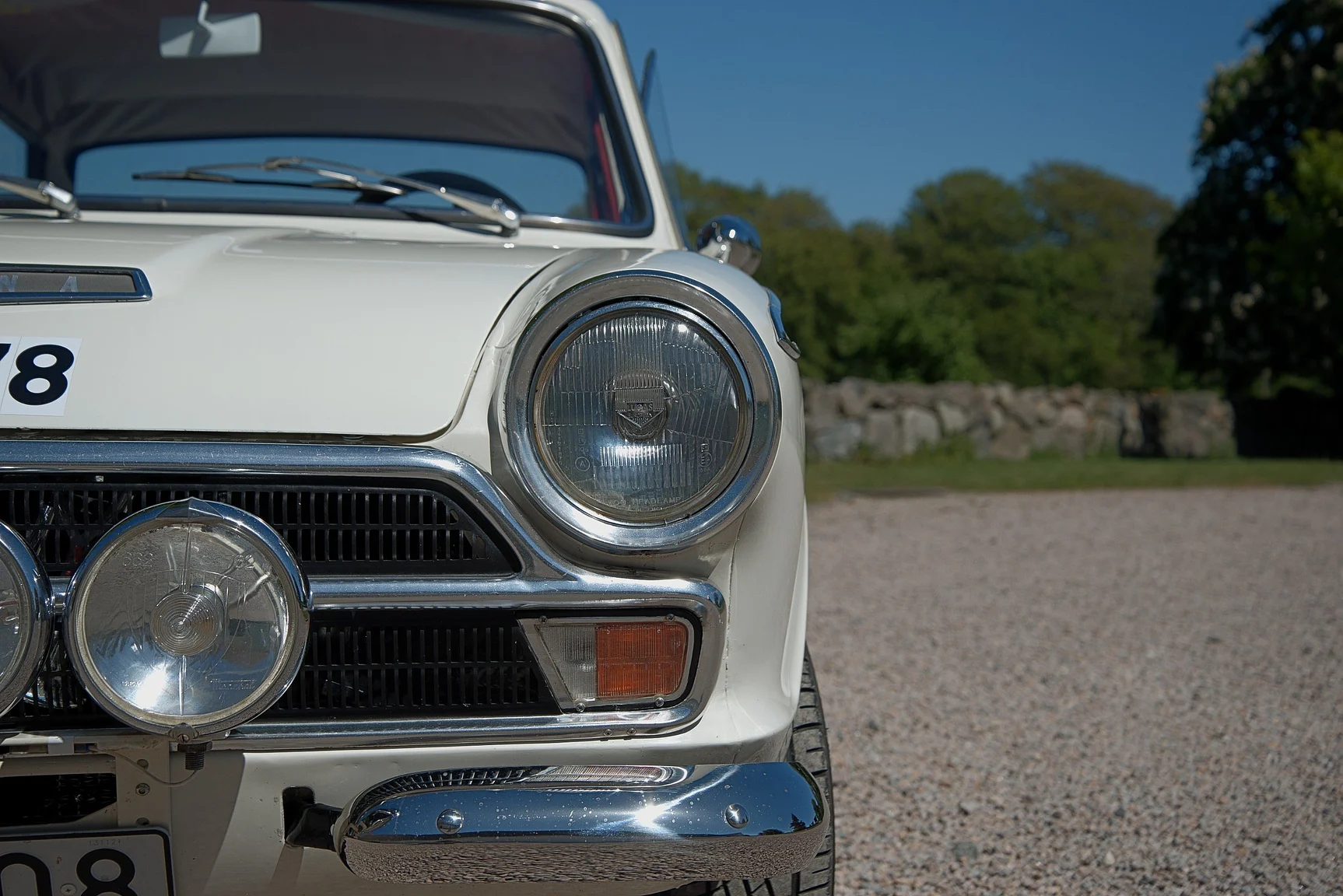 Exteriörbild på 1966 Ford  Cortina GT (12)