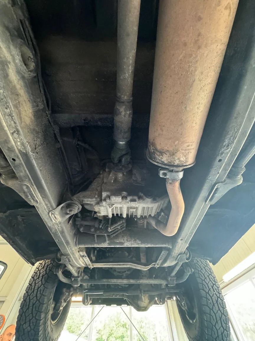 Image of 1981 Mercedes-Benz 240 GD mechanics (28)