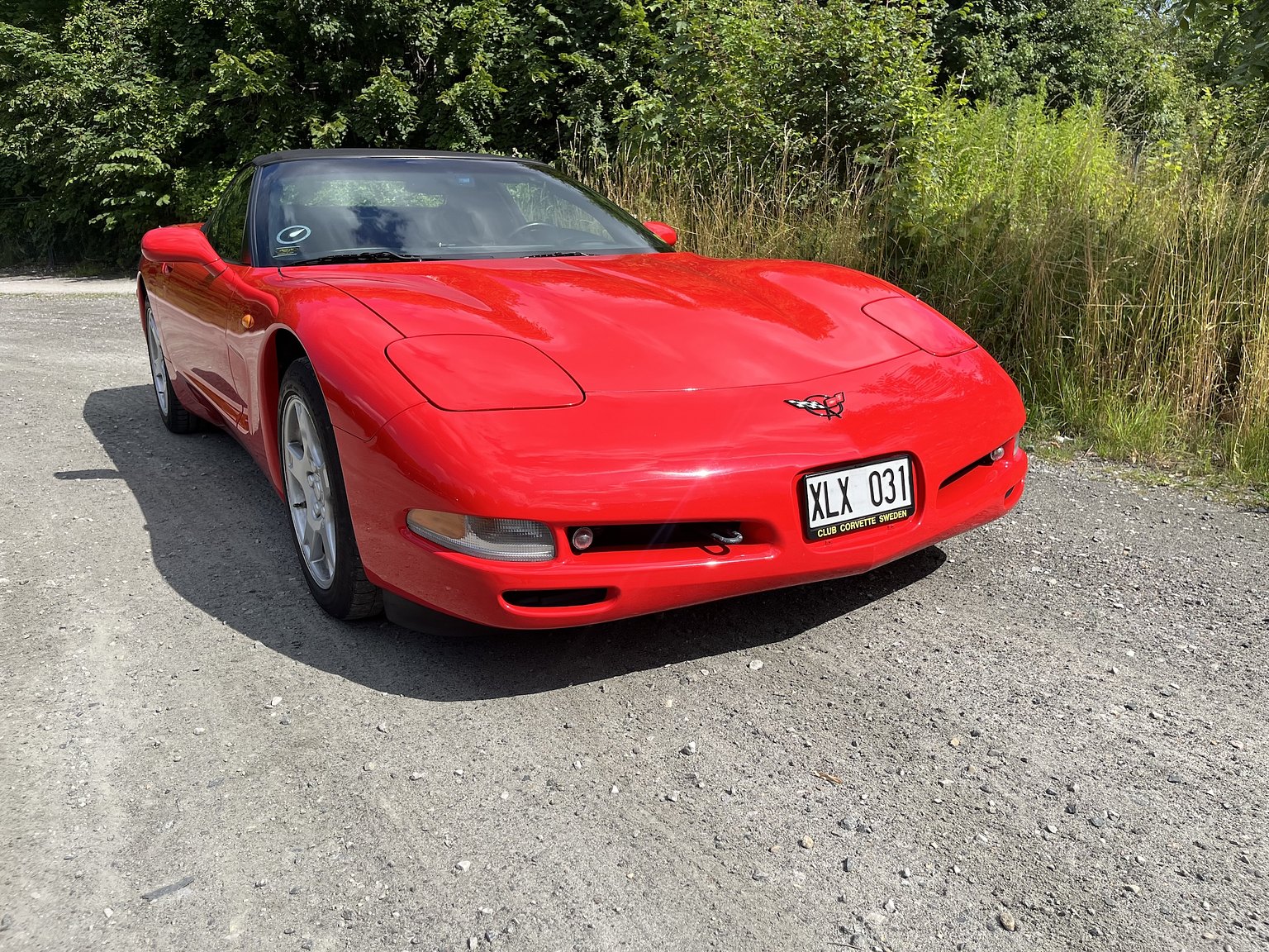 Exterior image of 2000 Chevrolet Corvette Cabriolet