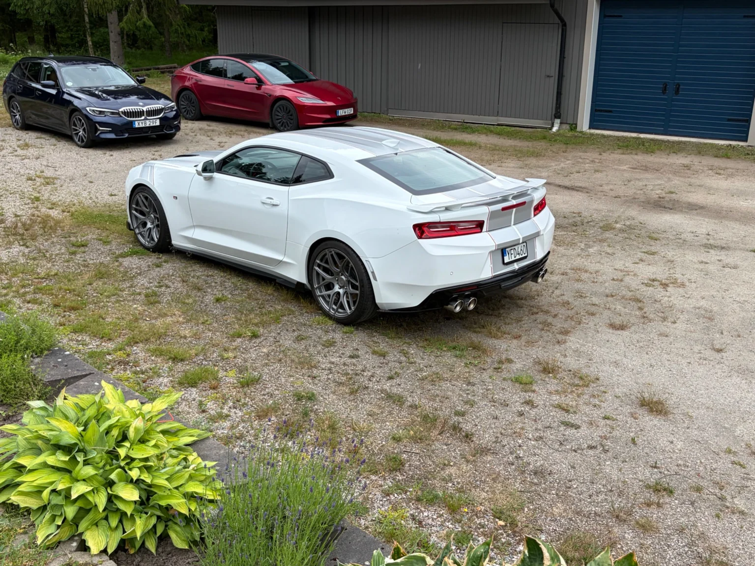 Exteriörbild på 2017 Chevrolet Camaro SS (8)
