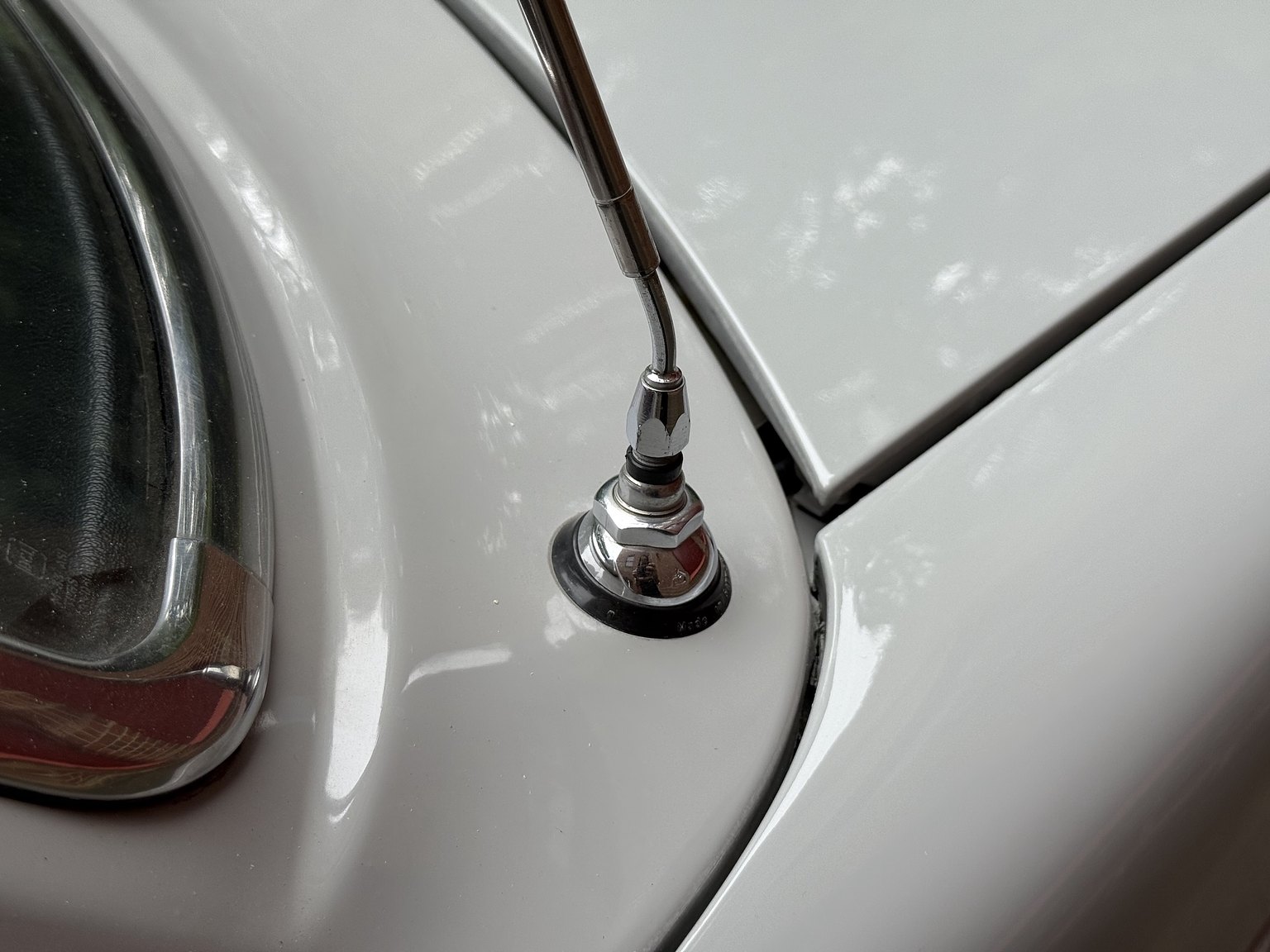 Exterior image of 1970 Volvo 142 Automatic