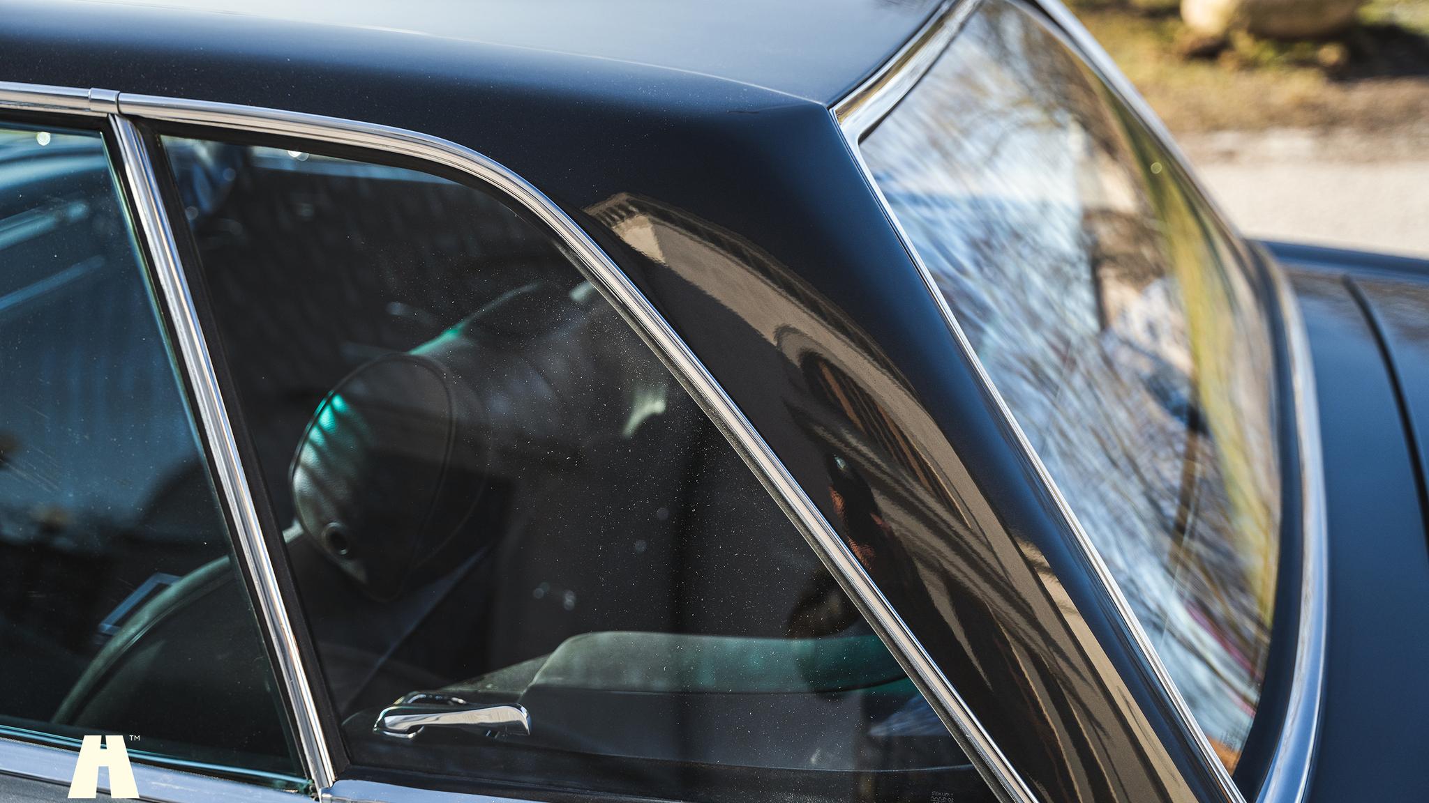 Exteriörbild på 1970 Mercedes 280 SL Pagoda (67)