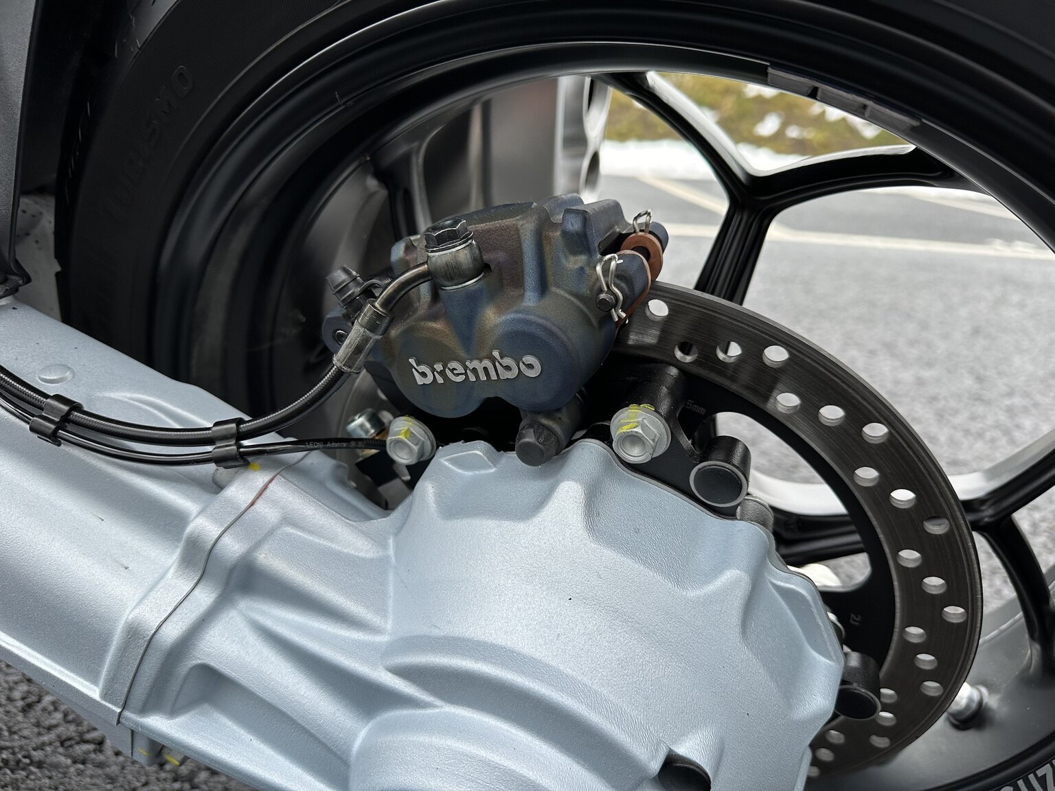 Image of 2023 Moto Guzzi V100 Mandello S mechanics (16)