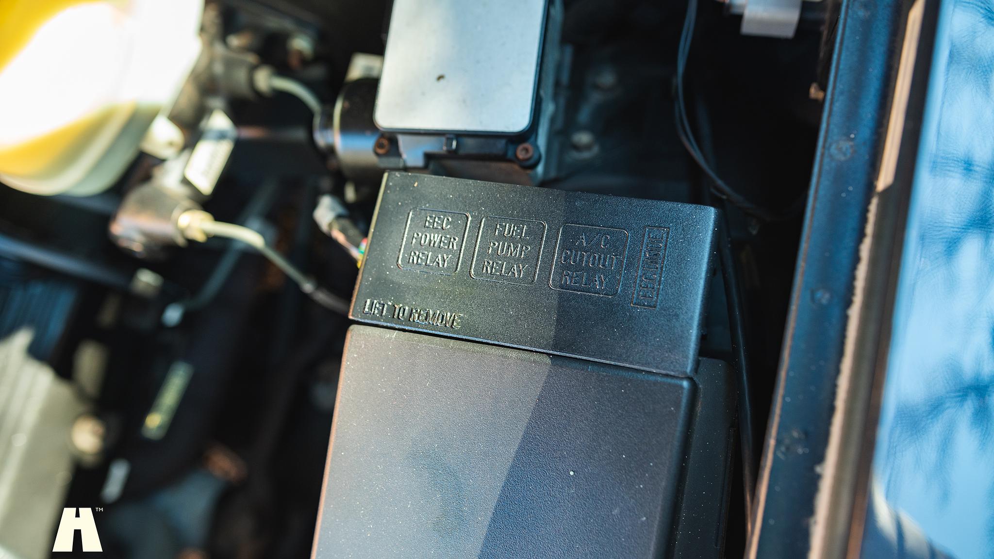 Image of 1992 Lincoln Town Car Limousine  mechanics
